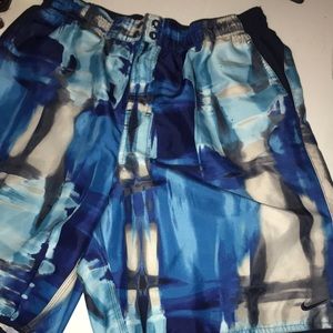- Nike men’s swim trunks L